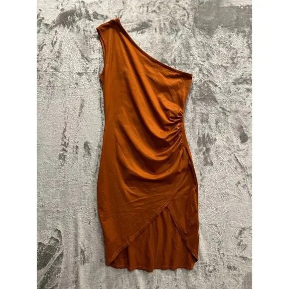 One-Shoulder Dress Bodycon Silhouette Med Ruched Side Asymmetrical Wrap-Style - Picture 3 of 9